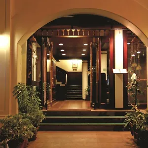 Hotel Arches, Kochi